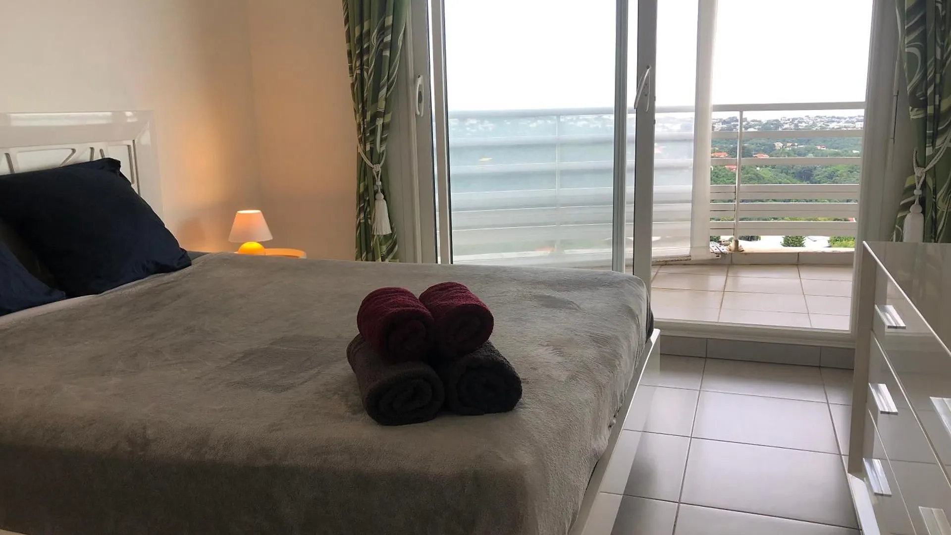 Apartment Appartement De Standing Vue Mer Schoelcher Martinique